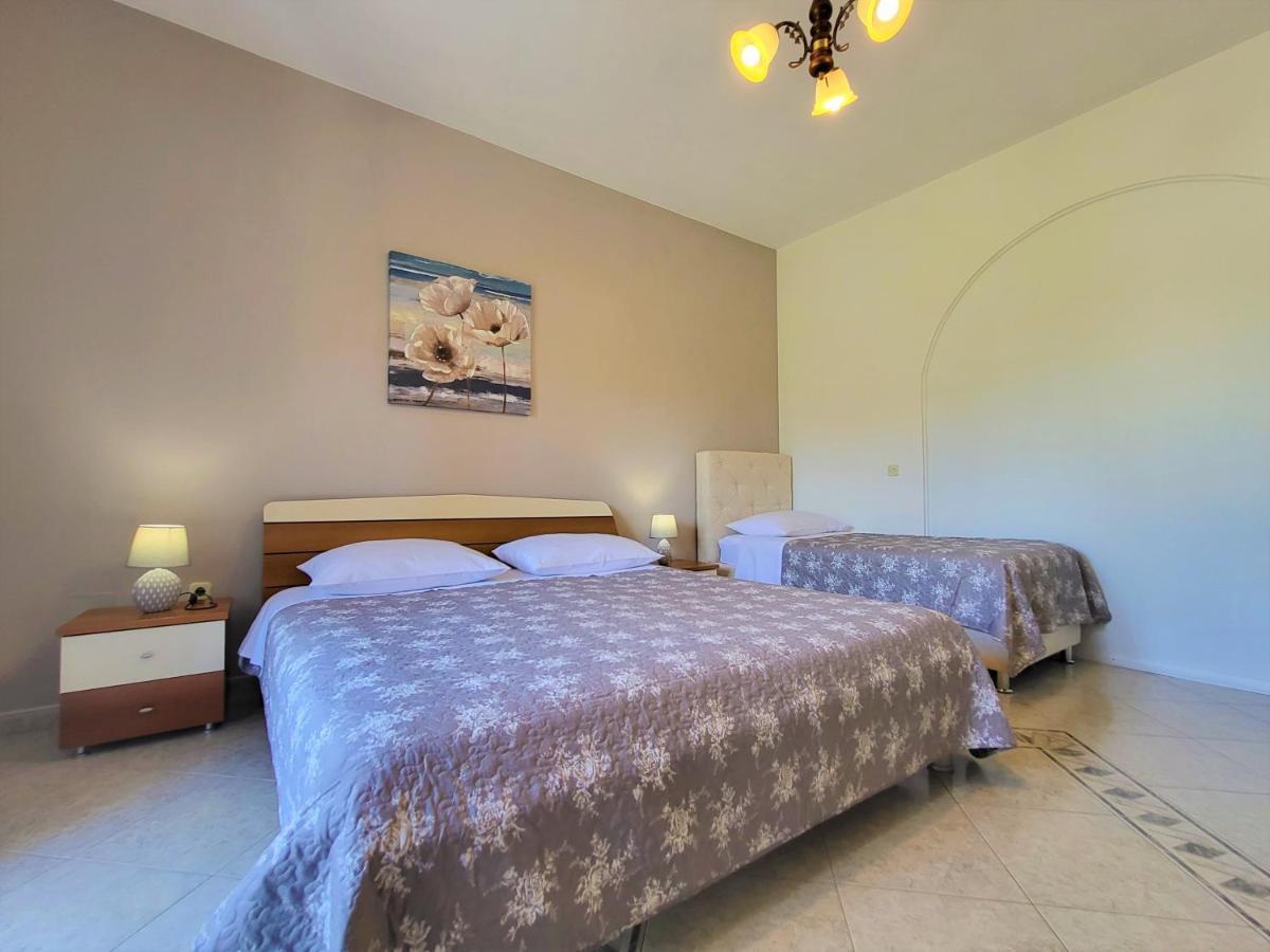 Cozy Apartment Mandula 弗尔萨尔 外观 照片